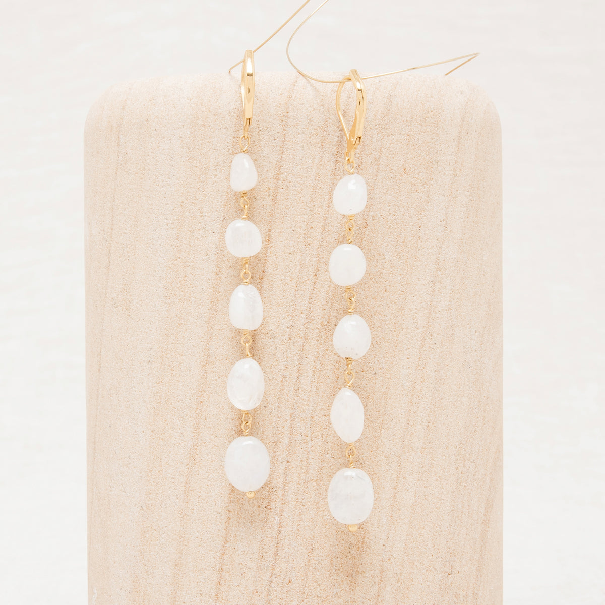 Boucles D'Oreilles Gabbi Pierre De Lune Blanche