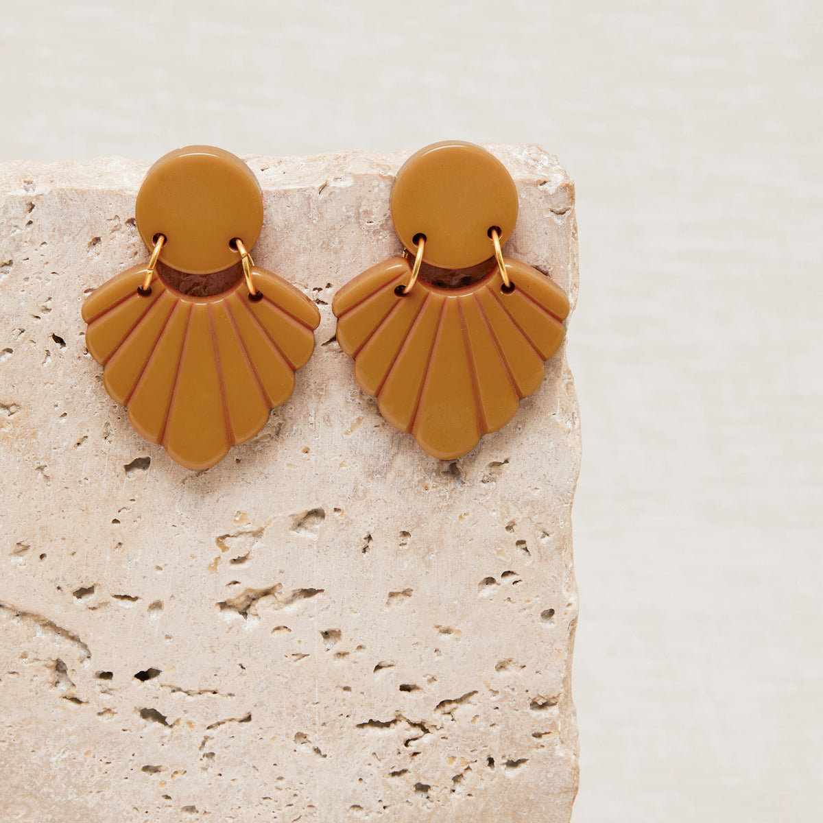 Boucles D'Oreilles Flora Muscade