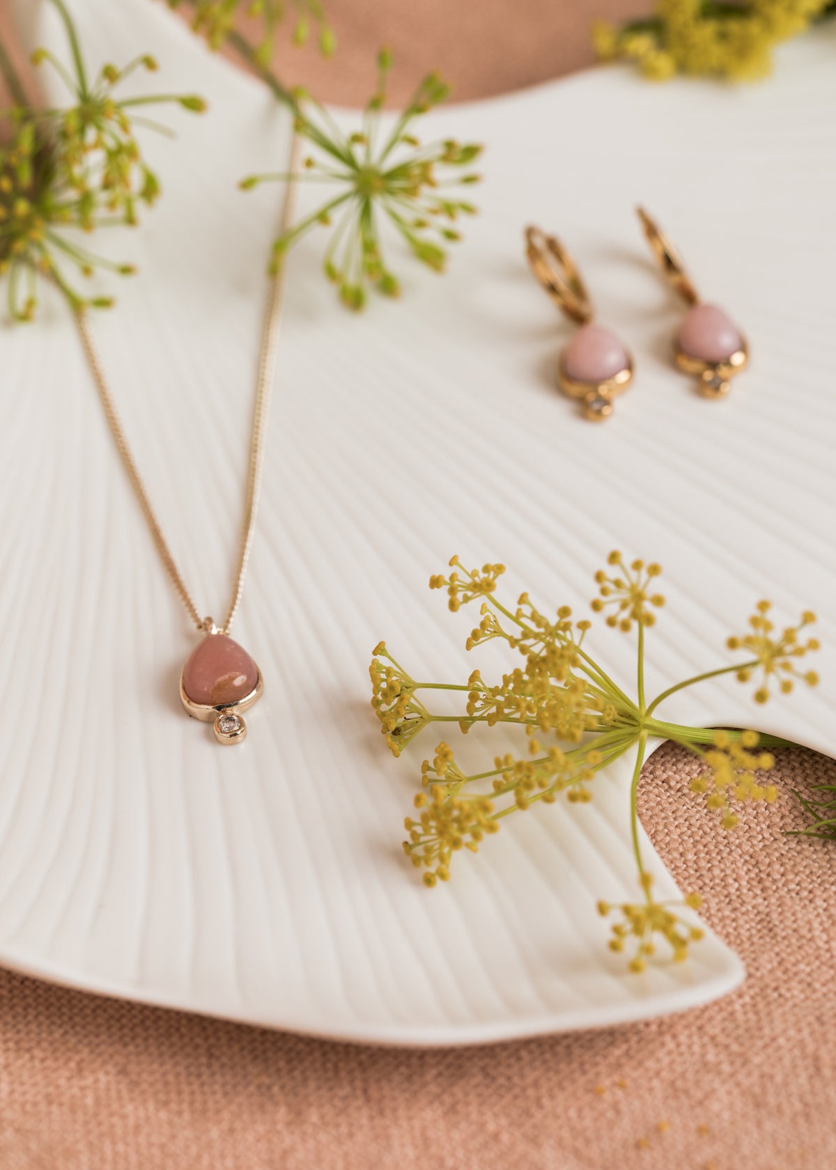 Collier Simona Corail.