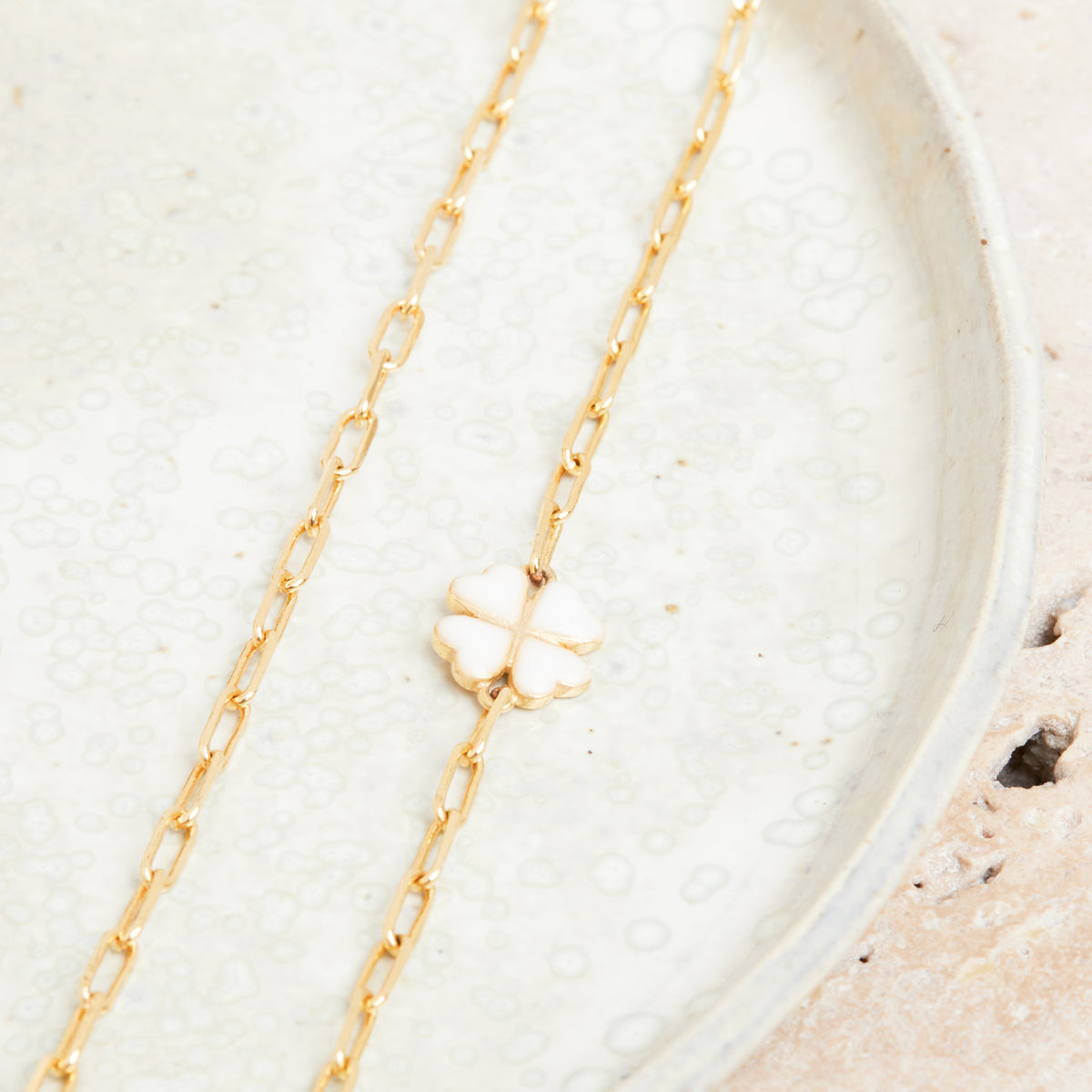Collier Chanda Blanc