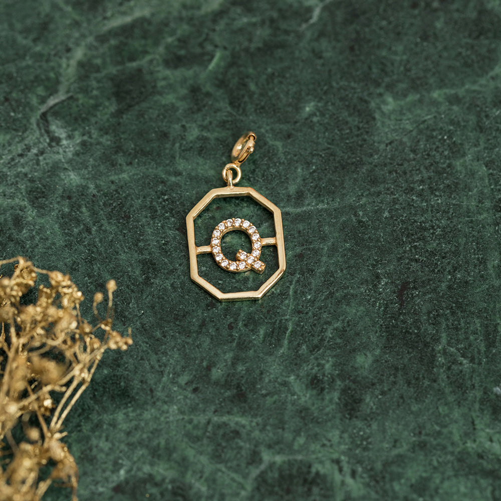 Pendentif Q  Or