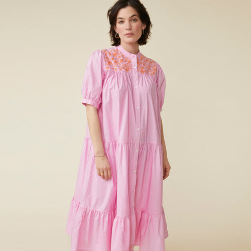 Robe Medha Petula